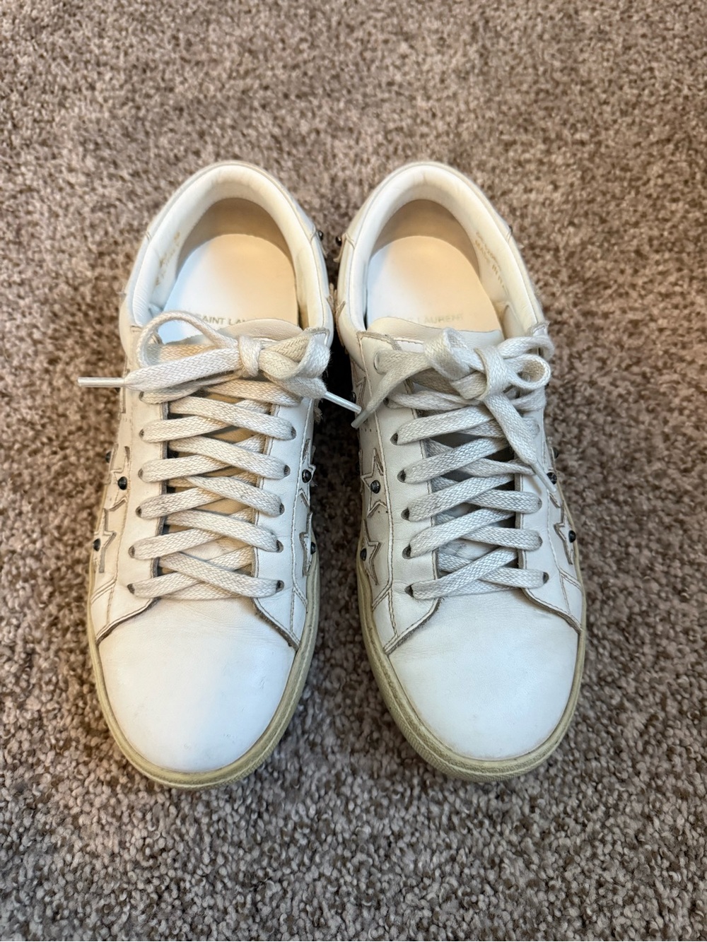 Saint Laurent Off-White Leather Star-Detail Low-Top Sneakers